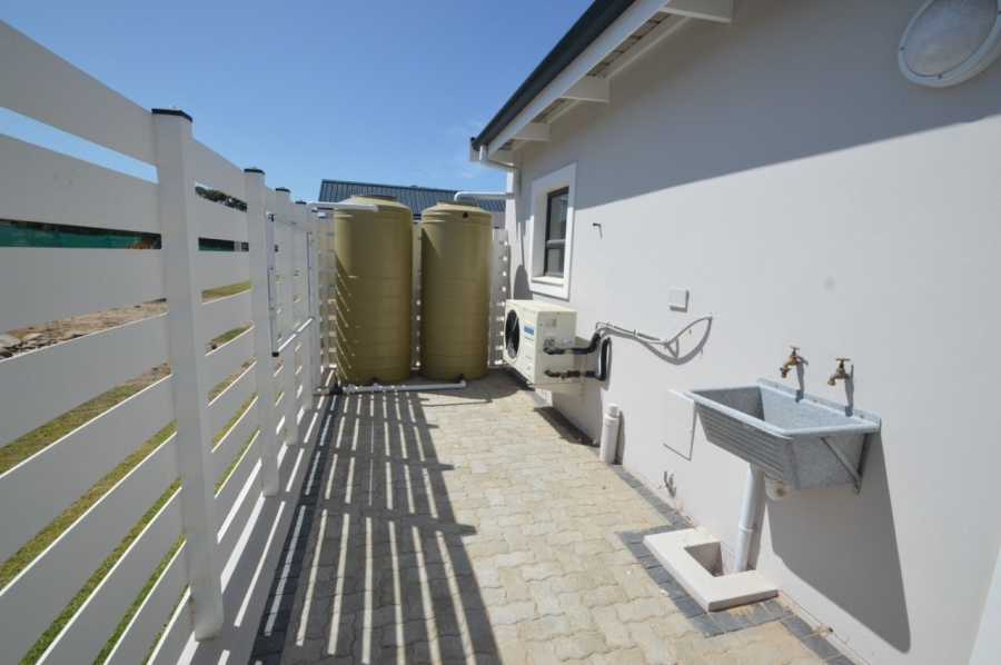 To Let 2 Bedroom Property for Rent in Keurboomstrand Western Cape